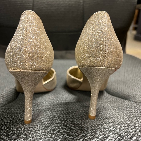 Beautiful never worn Ann Klein heels - Picture 4 of 4